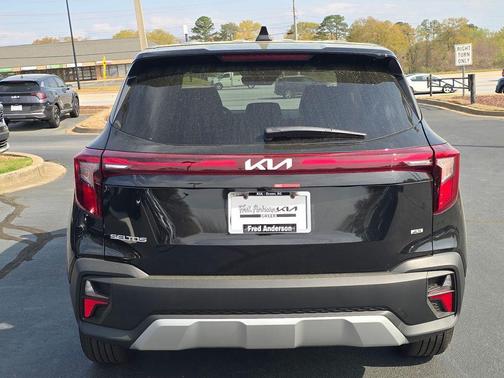 Fusion Orange 2026 Kia Seltos LX