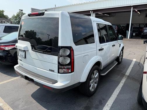 2016 Land Rover LR4 Base