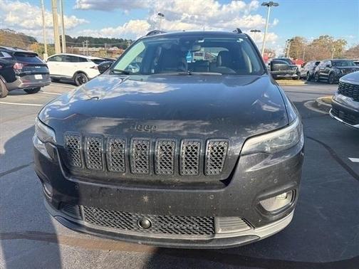 2023 Jeep Cherokee Altitude Lux