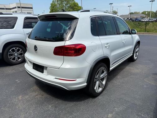 2016 Volkswagen Tiguan R-Line