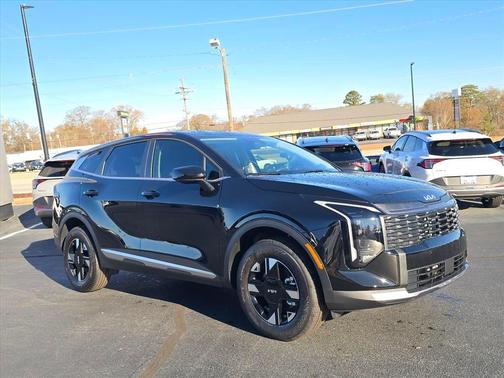 Ebony Black 2026 Kia Sportage LX