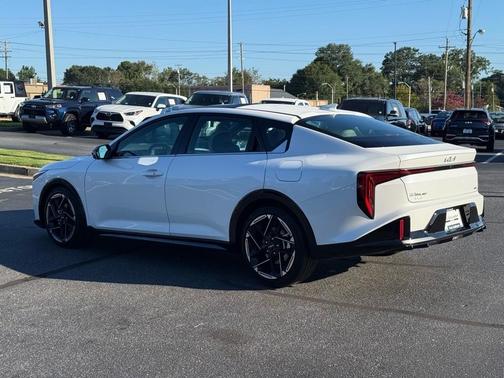 2025 Kia K4 GT-Line