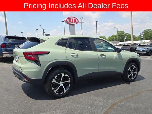 Green 2024 Chevrolet Trax 1RS