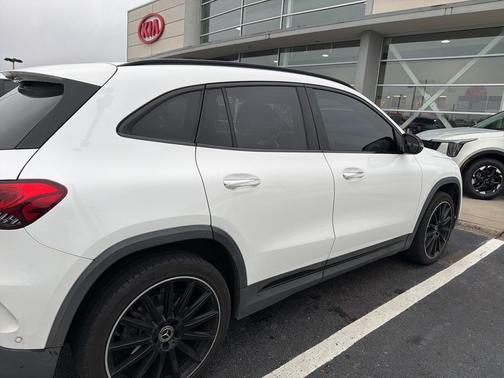 2021 Mercedes-Benz GLA 250 Base