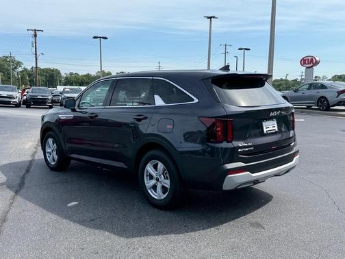 2025 Kia Sorento LX