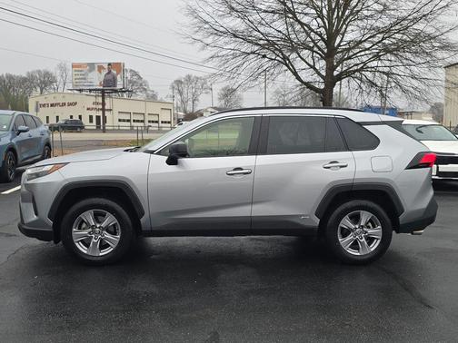 2023 Toyota RAV4 Hybrid LE