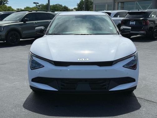 2025 Kia EV6 Light Long Range