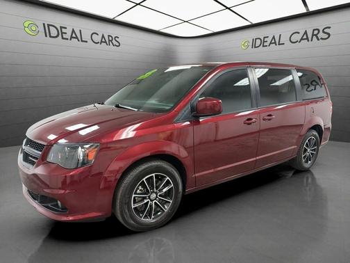 Octane Red Pearlcoat 2018 Dodge Grand Caravan SXT