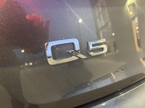 2022 Audi Q5 45 S line Premium Plus