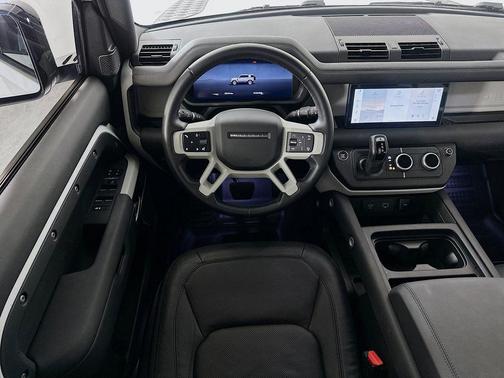Fuji White 2024 Land Rover Defender 110 P300
