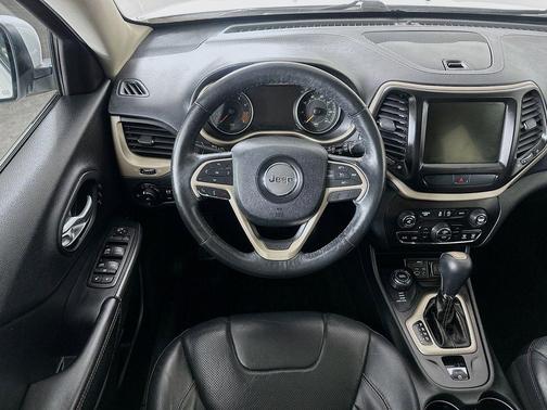 Bright White Clearcoat 2015 Jeep Cherokee Limited