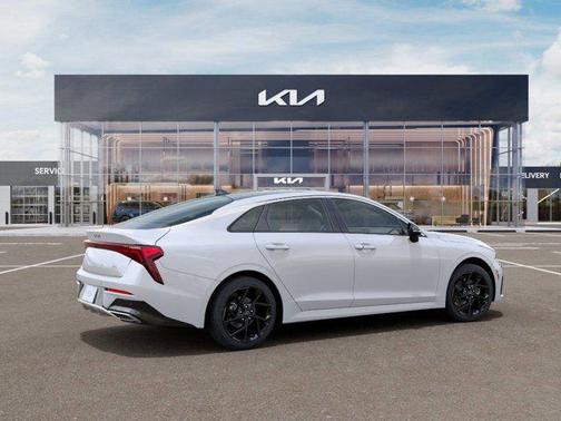 Snow White Pearl 2026 Kia K5 GT-Line AWD