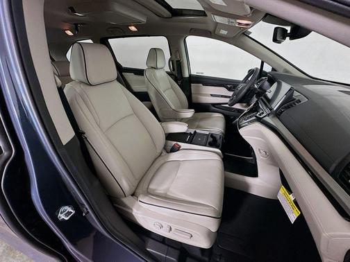 Smoke Blue Pearl 2025 Honda Odyssey Touring