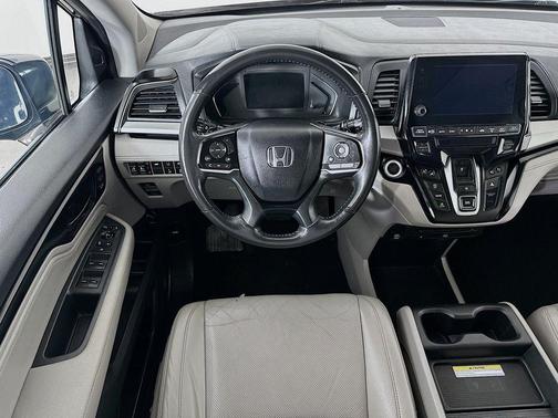 Crystal Black Pearl 2018 Honda Odyssey Elite