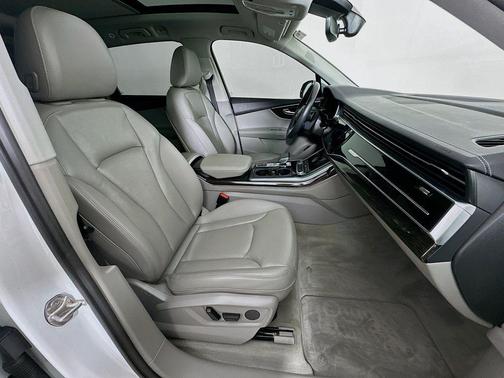 Carrara White 2023 Audi Q7 45 Premium Plus