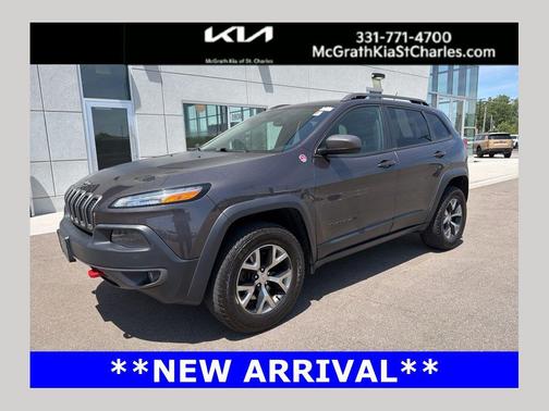 Granite Crystal Metallic Clearcoat 2015 Jeep Cherokee Trailhawk
