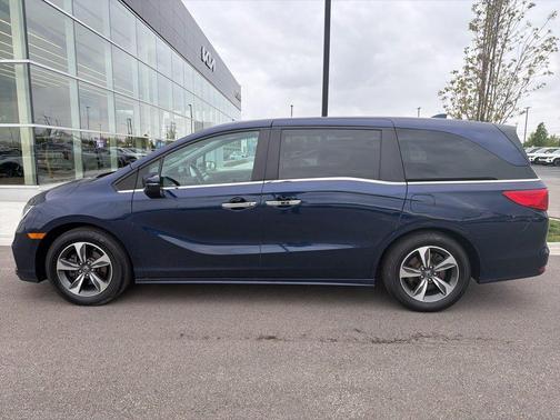 Obsidian Blue Pearl 2018 Honda Odyssey Touring