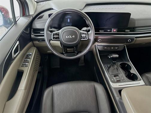 2025 Kia Carnival LXS