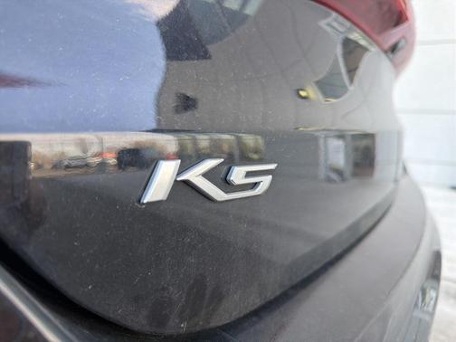 2022 Kia K5 EX