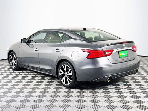 Gun Metallic 2016 Nissan Maxima 3.5 Platinum