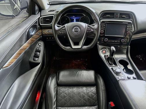 Gun Metallic 2016 Nissan Maxima 3.5 Platinum