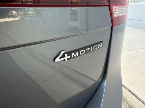 Platinum Gray Metallic 2023 Volkswagen Tiguan 2.0T SEL R-Line 4MOTION