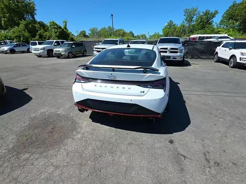 Ceramic White 2022 Hyundai ELANTRA N Base