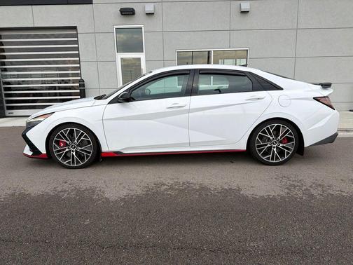 Ceramic White 2022 Hyundai ELANTRA N Base