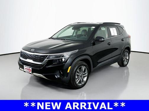 Cherry Black 2021 Kia Seltos S