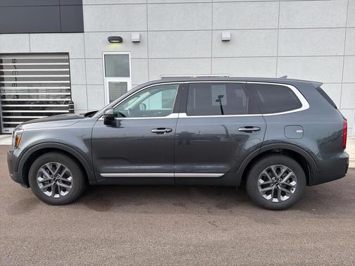 2023 Kia Telluride LX