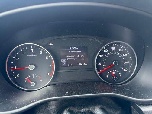 Snow White Pearl 2022 Kia Sportage LX
