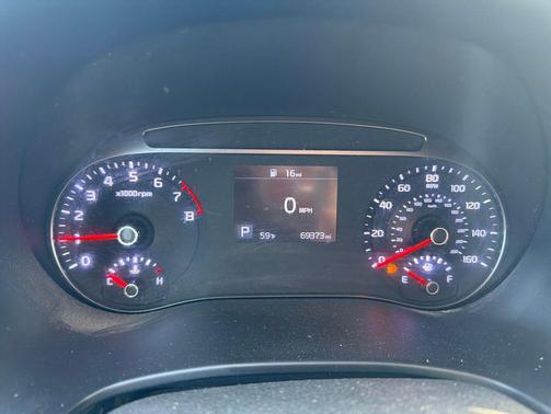 Gravity Gray 2021 Kia Soul LX