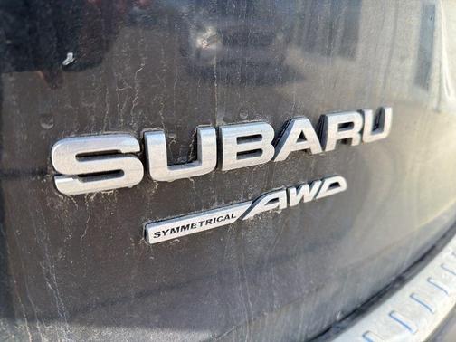 Crystal Black Silica 2021 Subaru Ascent Premium 8-Passenger