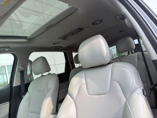 Ebony Black 2021 Kia Telluride S