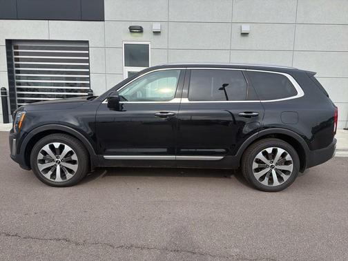 Ebony Black 2021 Kia Telluride S