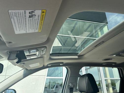 Glacial White Pearl 2023 Kia Telluride EX