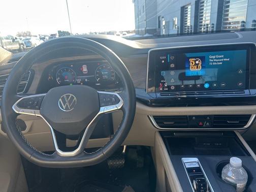 2024 Volkswagen Atlas 2.0T SE