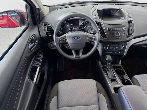 Ruby Red Metallic 2018 Ford Escape SE