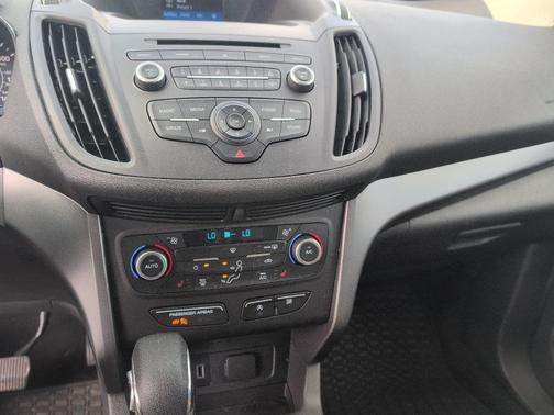 Ruby Red 2018 Ford Escape SE