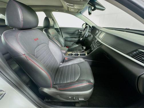 Snow White Pearl 2019 Kia Optima SX Turbo