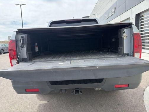 Lunar Silver Metallic 2019 Honda Ridgeline Sport