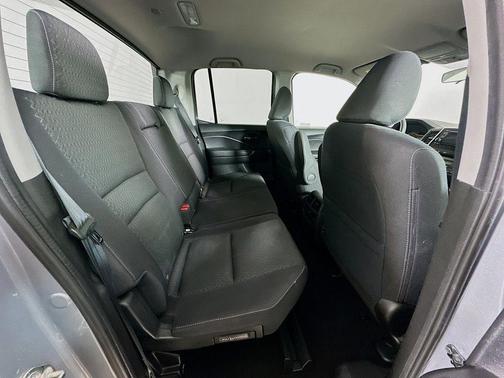 Lunar Silver Metallic 2019 Honda Ridgeline Sport