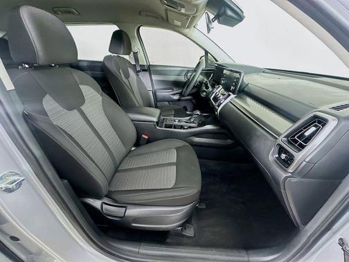 Sparkling Silver 2022 Kia Sorento LX