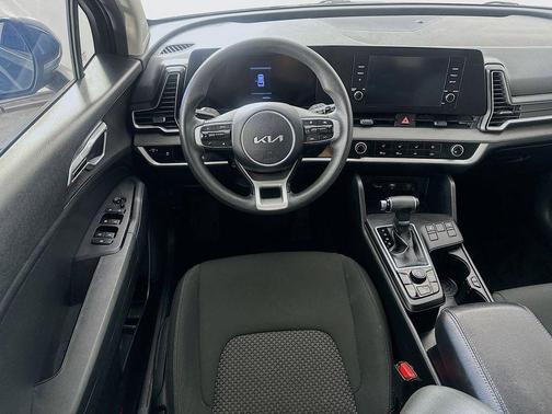 Gravity Gray 2023 Kia Sportage LX