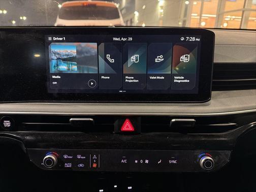 Interstellar Gray 2025 Kia K5 LXS
