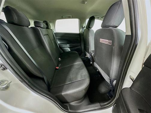 2013 Mitsubishi Outlander Sport ES