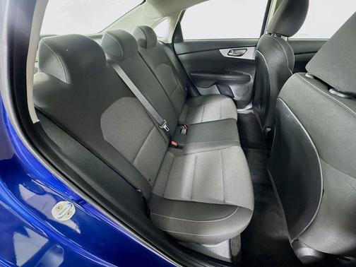 Deep Sea Blue 2022 Kia Forte LXS