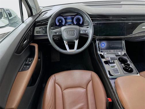 2023 Audi Q7 55 Premium Plus
