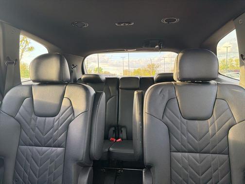 Glacial White Pearl 2024 Kia Telluride EX X-Line