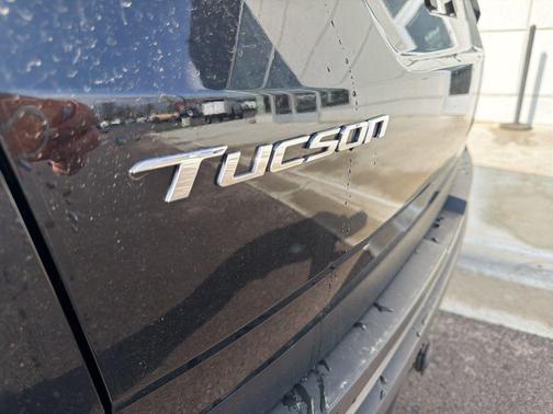 Phantom Black 2023 Hyundai TUCSON SEL